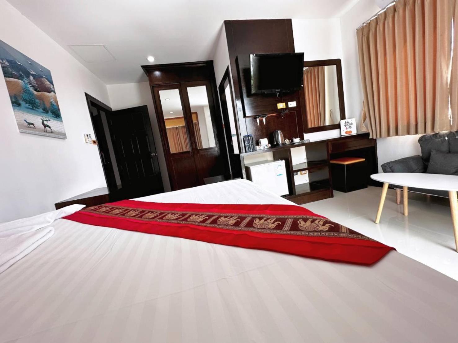 Abby'S House Hotel Patong Dış mekan fotoğraf