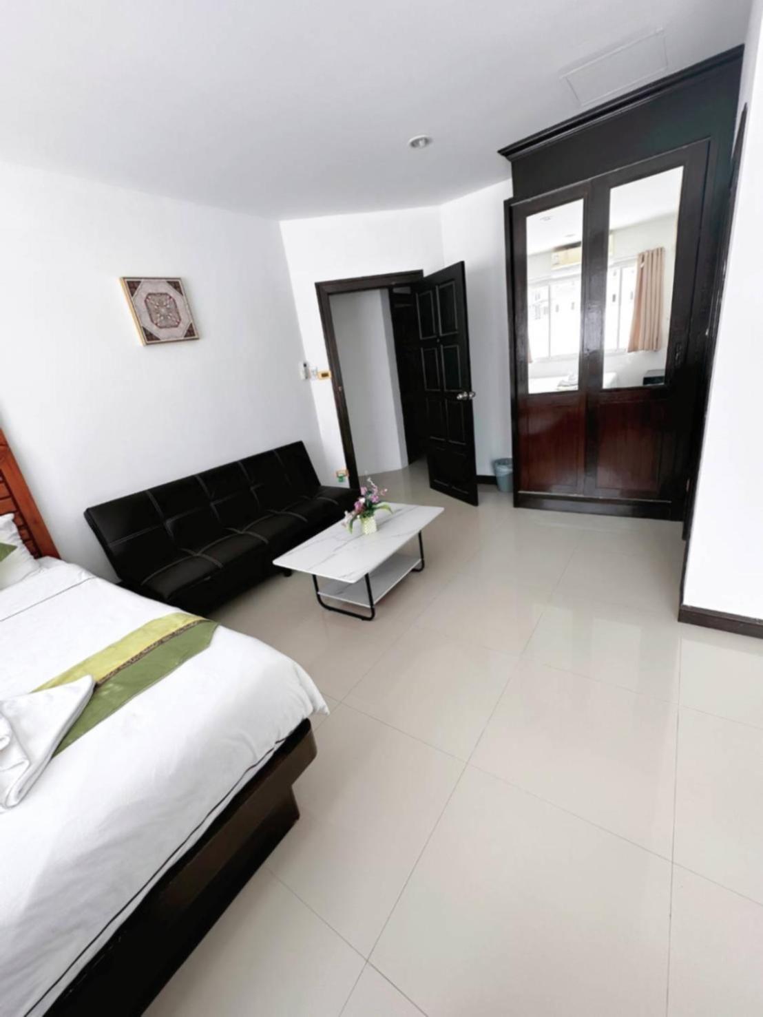 Abby'S House Hotel Patong Dış mekan fotoğraf