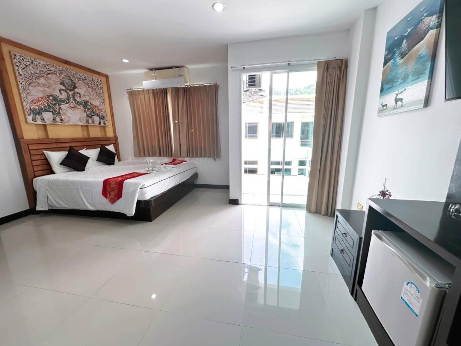 Abby'S House Hotel Patong Dış mekan fotoğraf