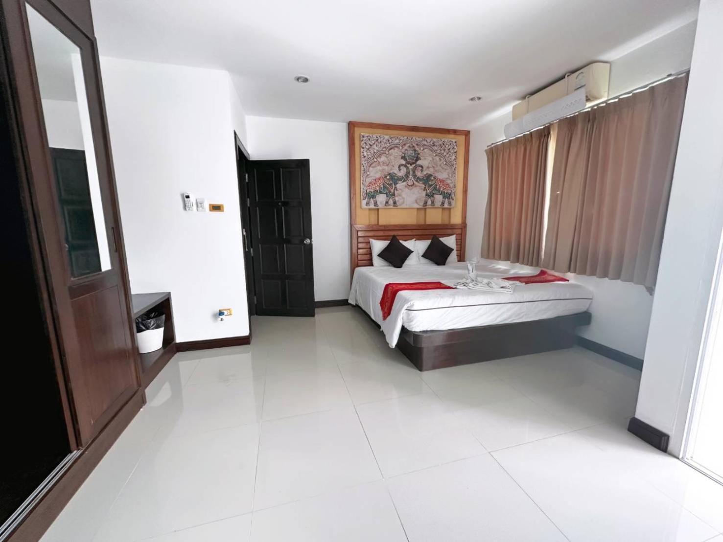 Abby'S House Hotel Patong Dış mekan fotoğraf